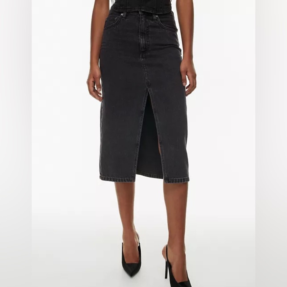 Aritzia Denim Forum THE '90S HALLE JEAN SKIRT